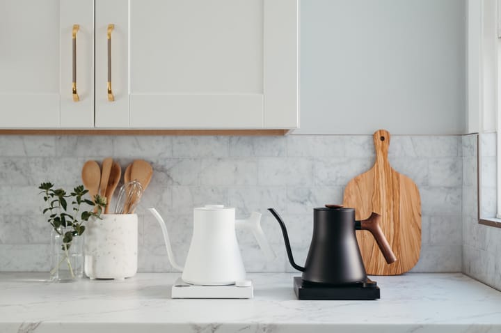 Stagg EKG Pro electric kettle 0.9 L, Matte black-walnut Fellow