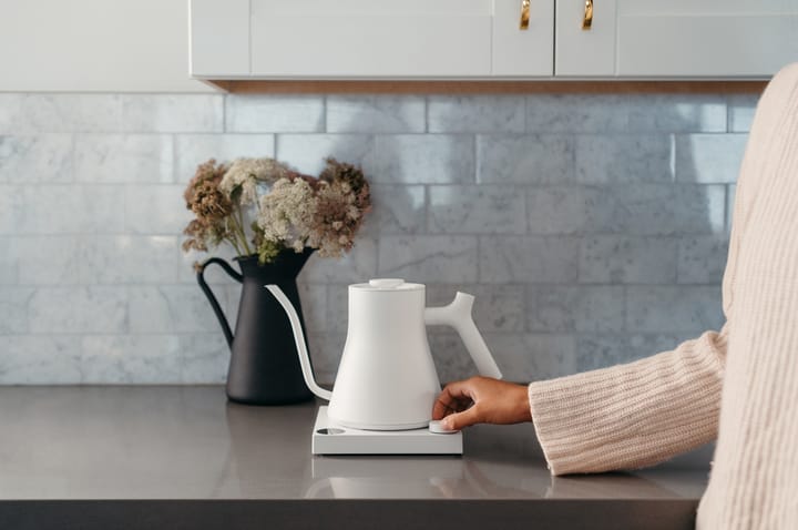 Stagg EKG Pro electric kettle 0.9 L, Matte white Fellow