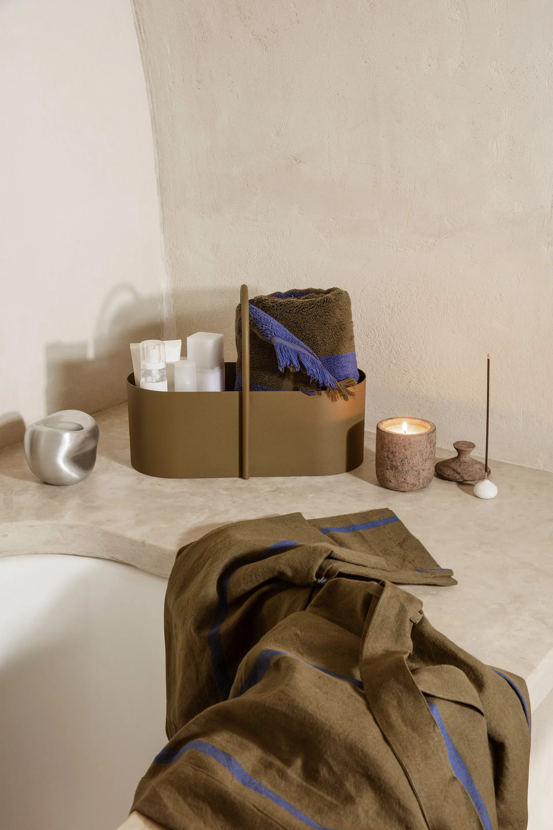 Alee towel 50x100 cm, Olive-bright blue Ferm Living