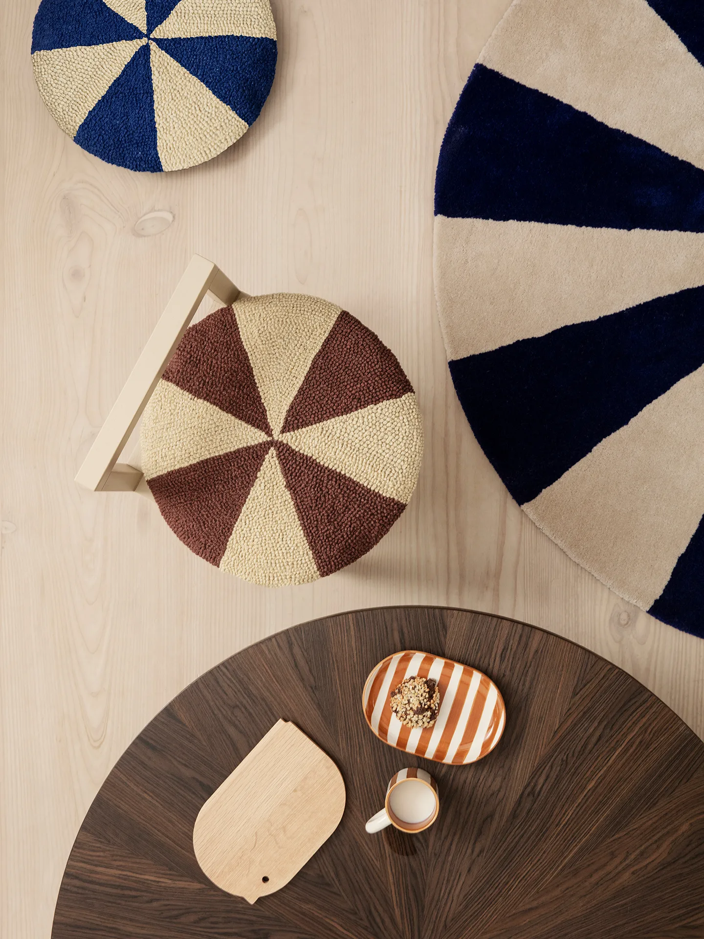 Arch round cushion Ø40 cm, Dark brick-Off white Ferm Living