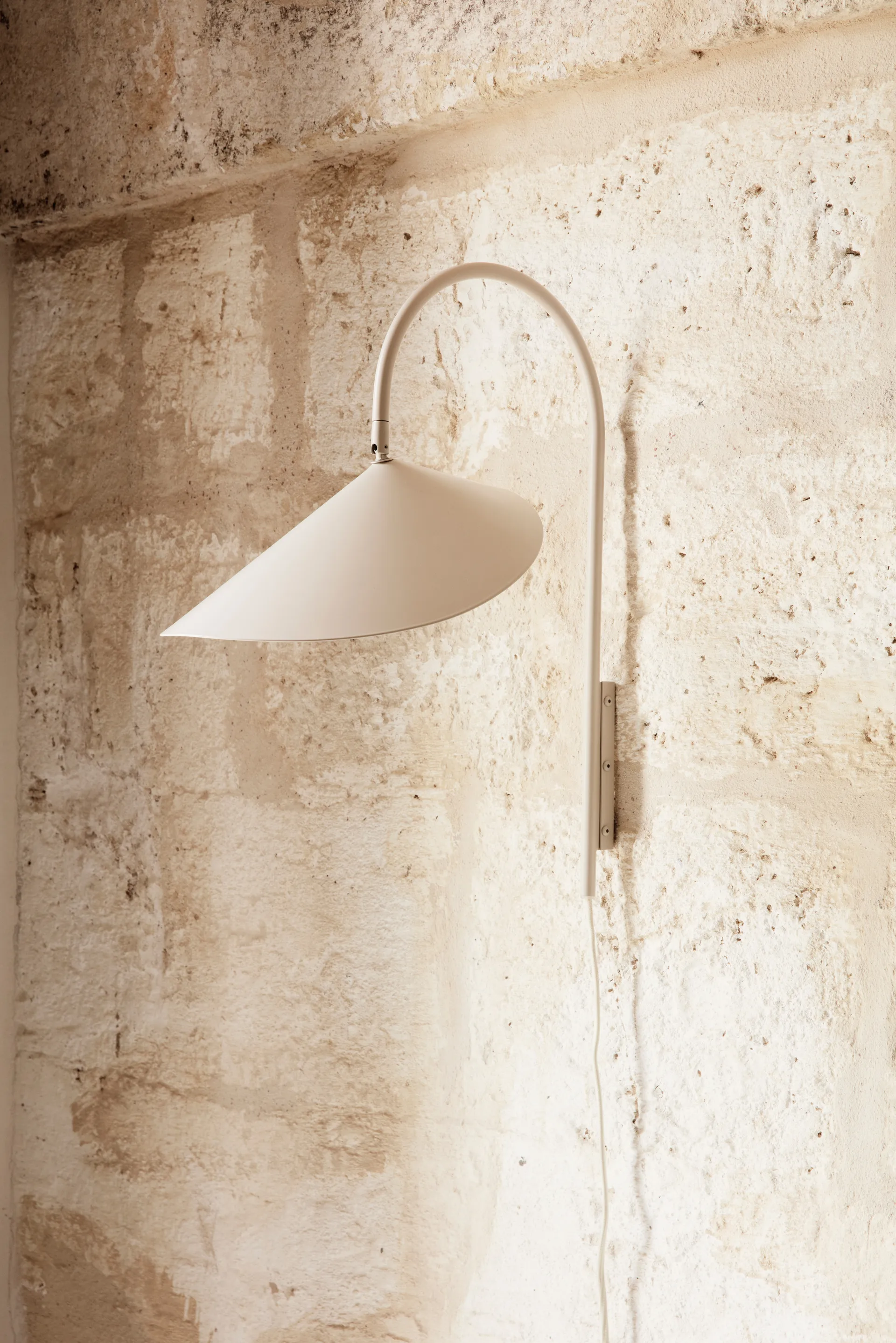 Arum swivel wall lamp, cashmere Ferm Living