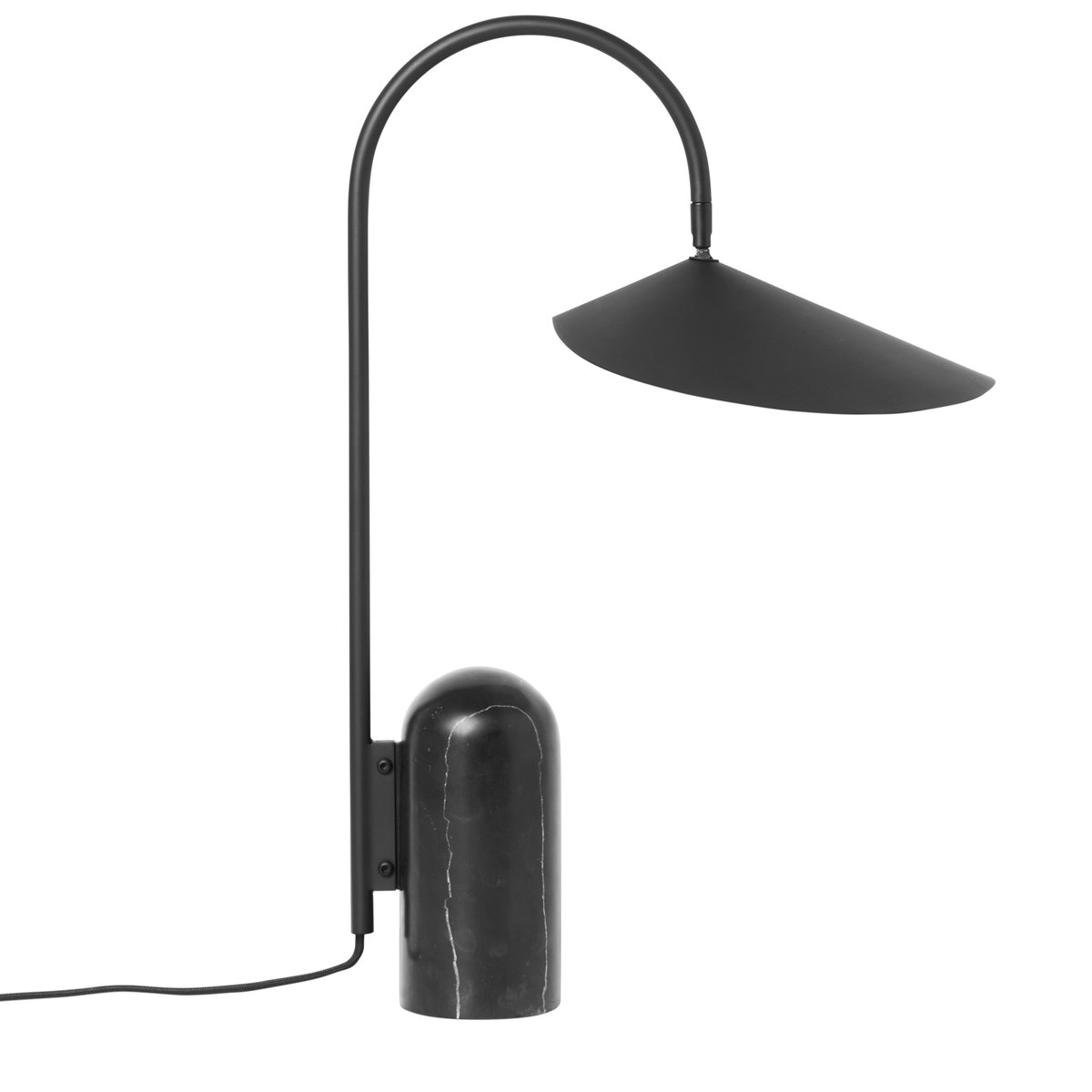 Ferm Living Arum table lamp Black | Scandinavian Design | Desk & table lamps | Black