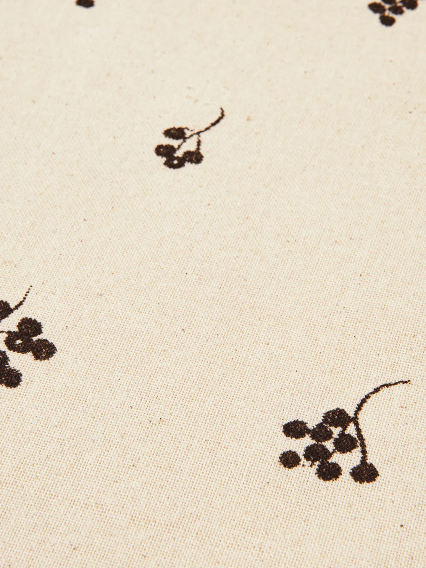 Baies tablecloth 150x240 cm, Natural-dark chocolate Ferm Living