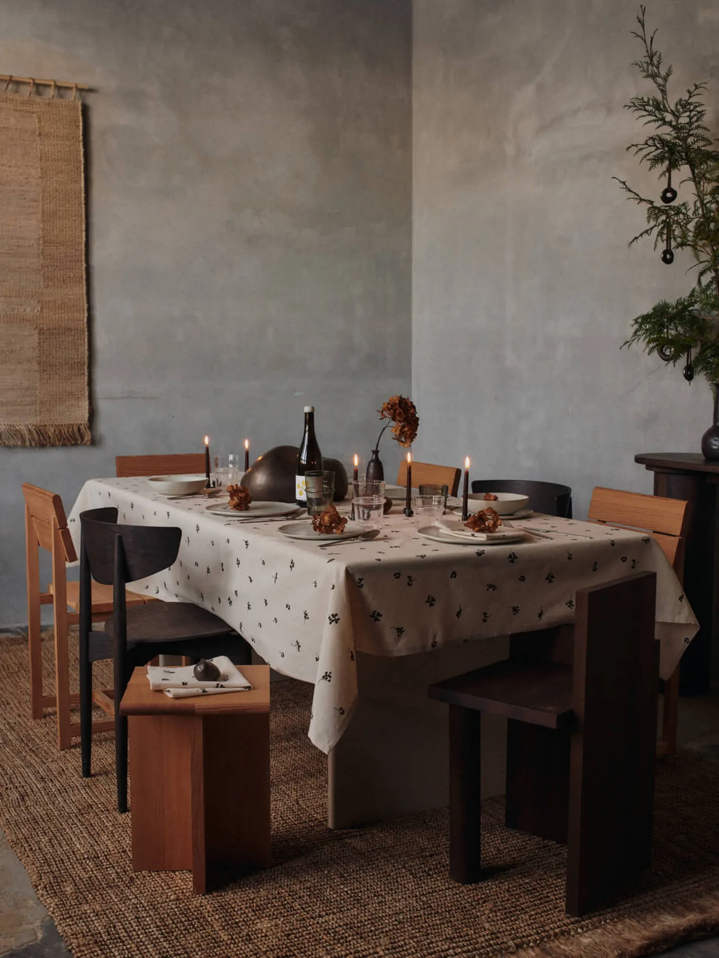 Baies tablecloth 150x240 cm, Natural-dark chocolate Ferm Living