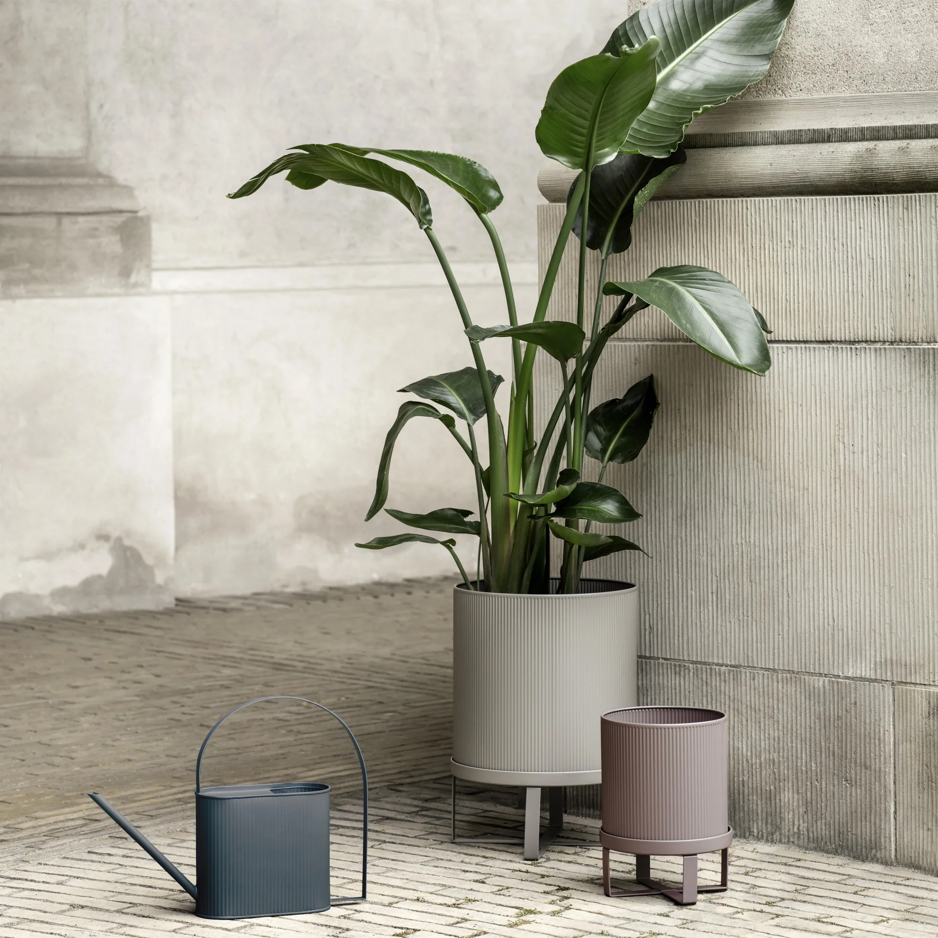 Bau flower pot large Ø28 cm, grey Ferm Living