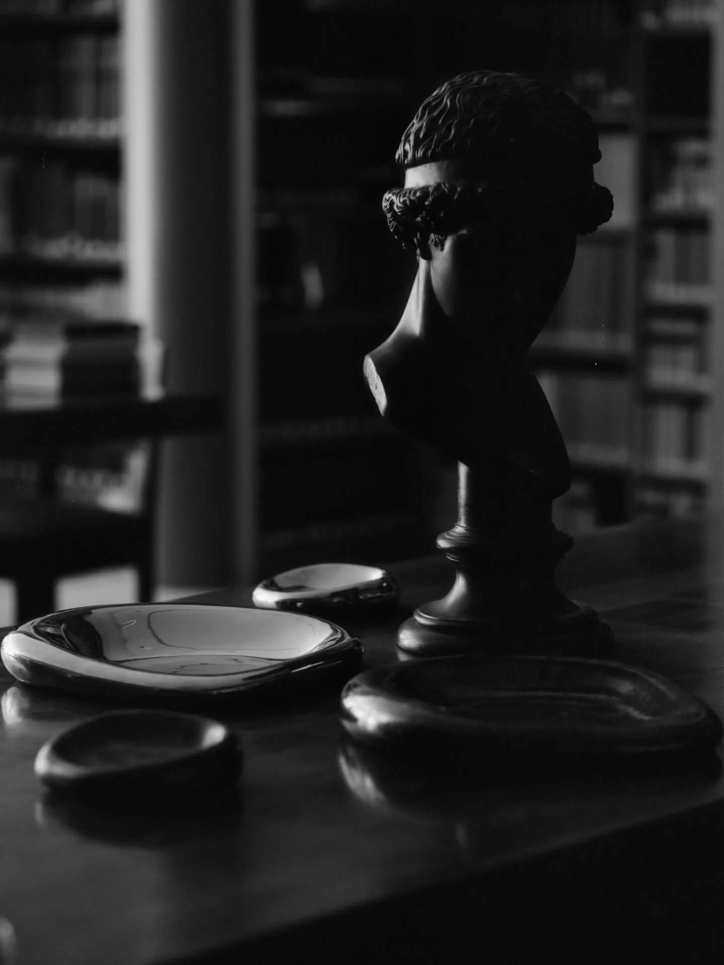 Bellure centrepiece decorative bowl Ø35 cm, Rustic bronze Ferm Living