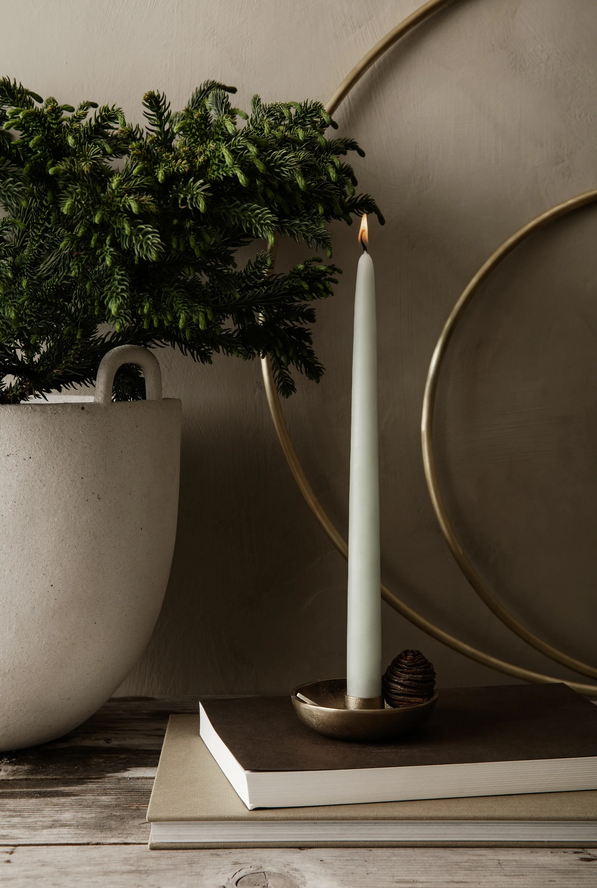 Bowl candle sticks Ø10 cm, brass Ferm Living