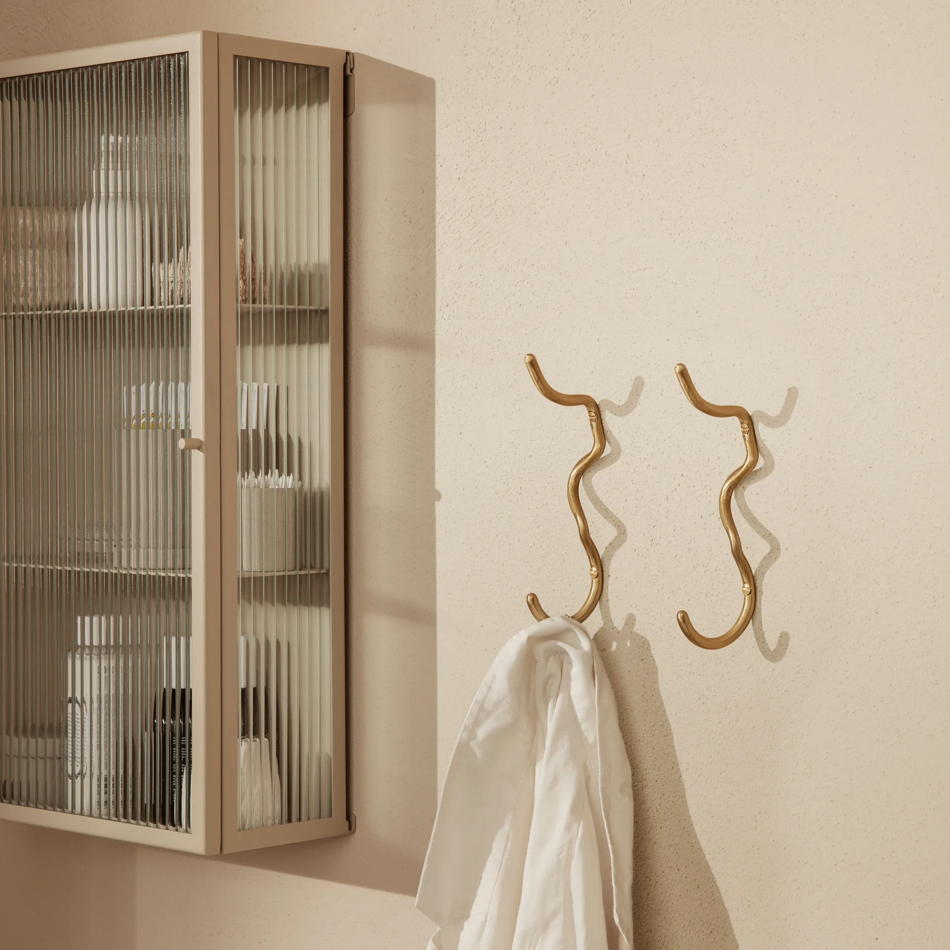 Curvature hook single, brass Ferm Living