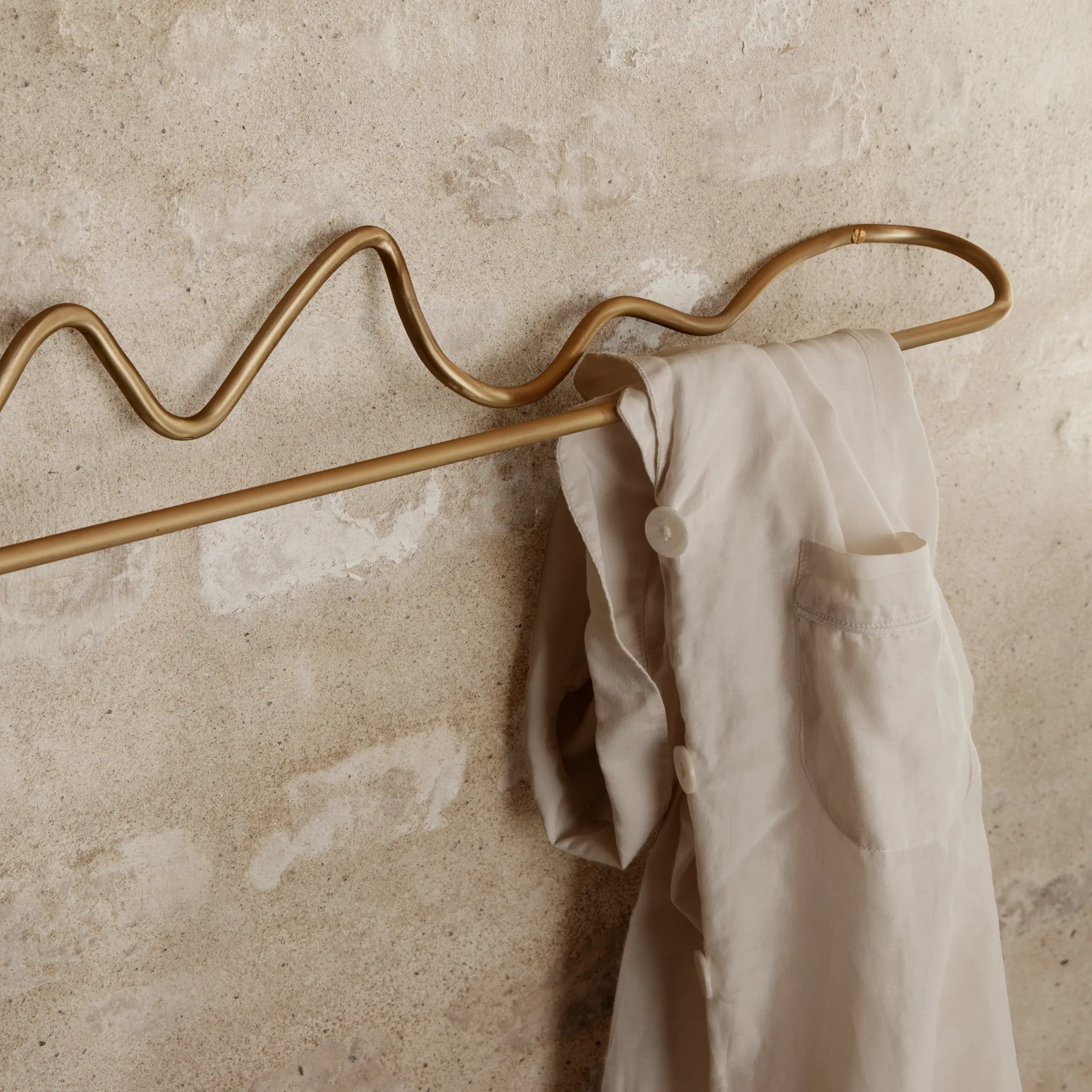 Curvature towel hanger, brass Ferm Living