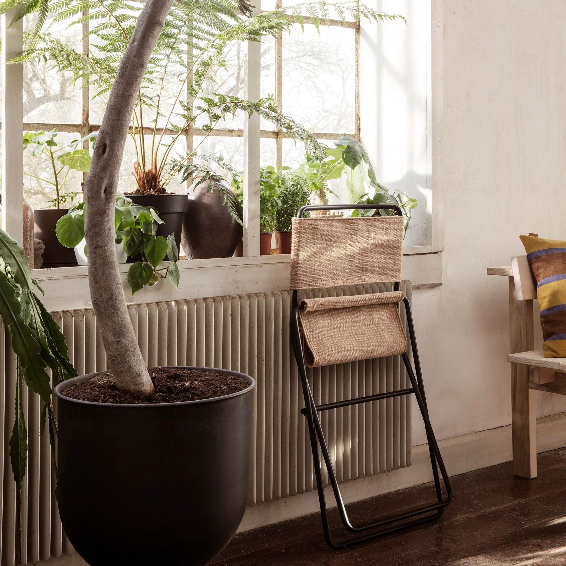 Desert dining chair, Black-sand Ferm Living