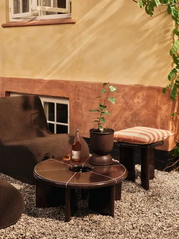 Deya coffee table Ø80x32 cm - Chestnut brown - Ferm Living