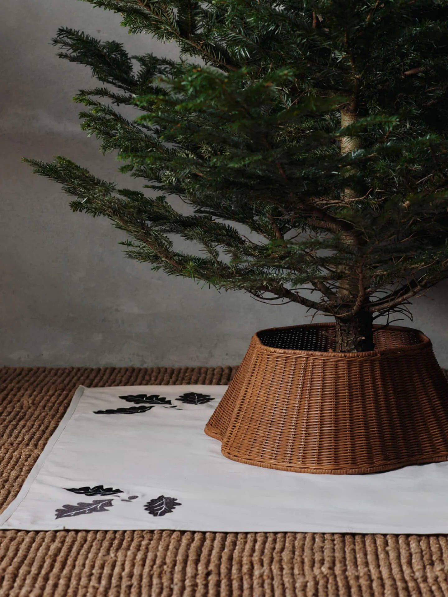 Drape braided tree skirt Christmas tree basket, Natural Ferm Living