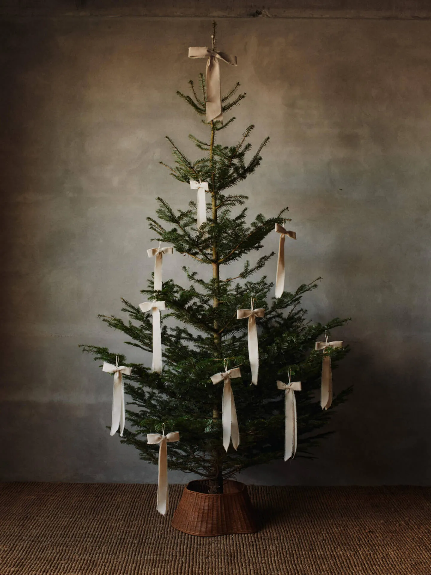 Drape braided tree skirt Christmas tree basket from Ferm Living