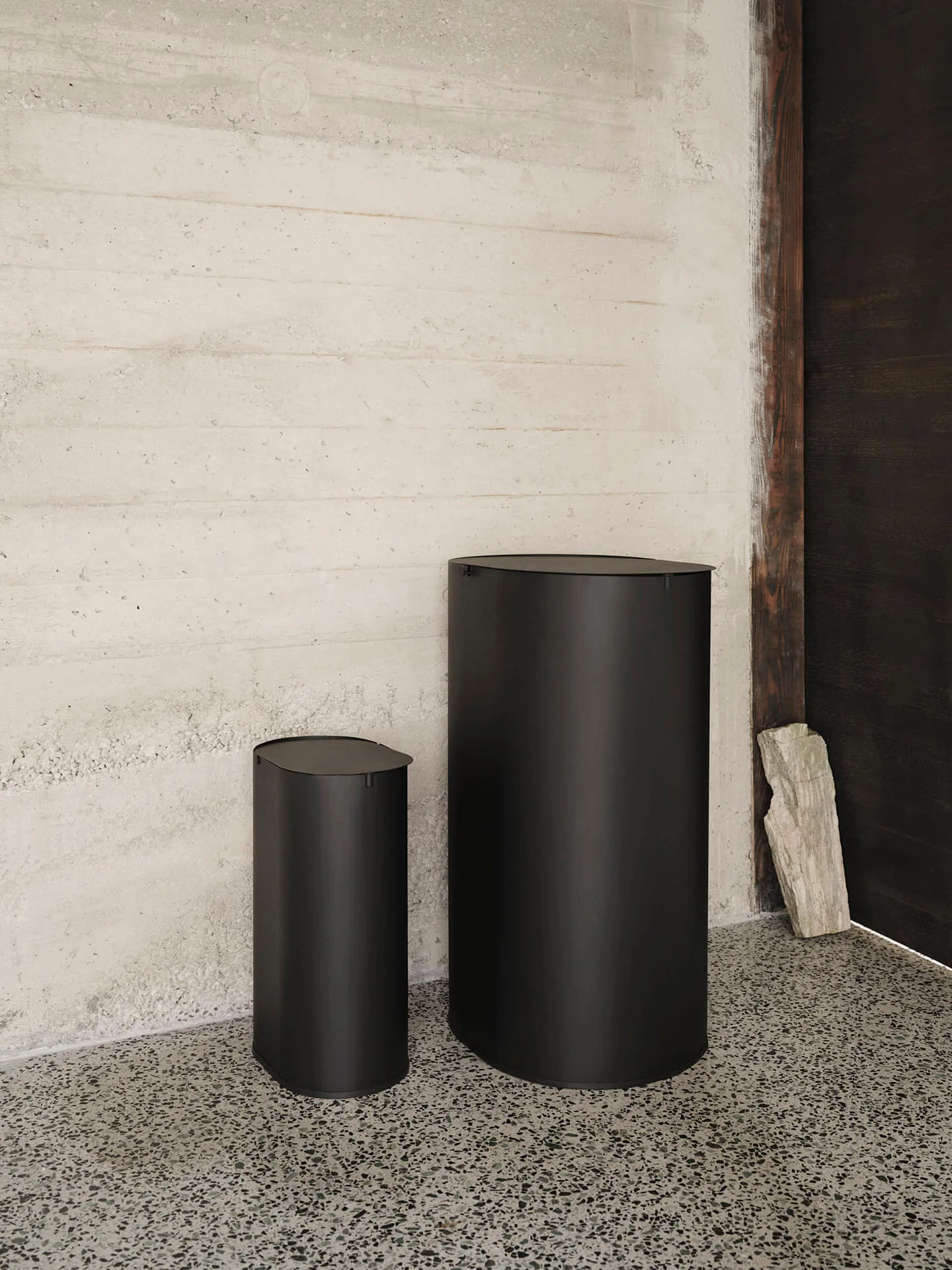 Enkel waste bin large, Black Ferm Living