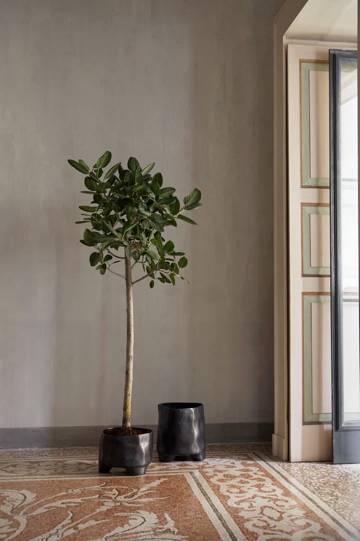 Esca flower pot black, XL Ferm Living