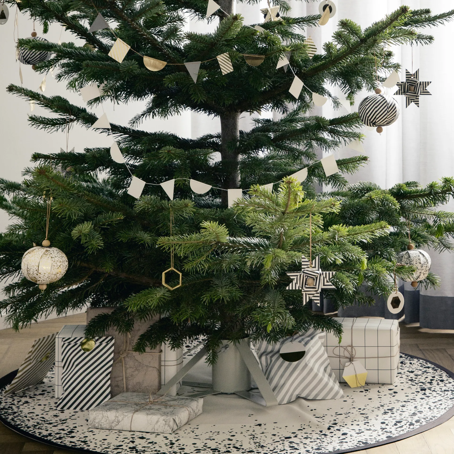 Ferm Living Christmas tree base, grey Ferm Living