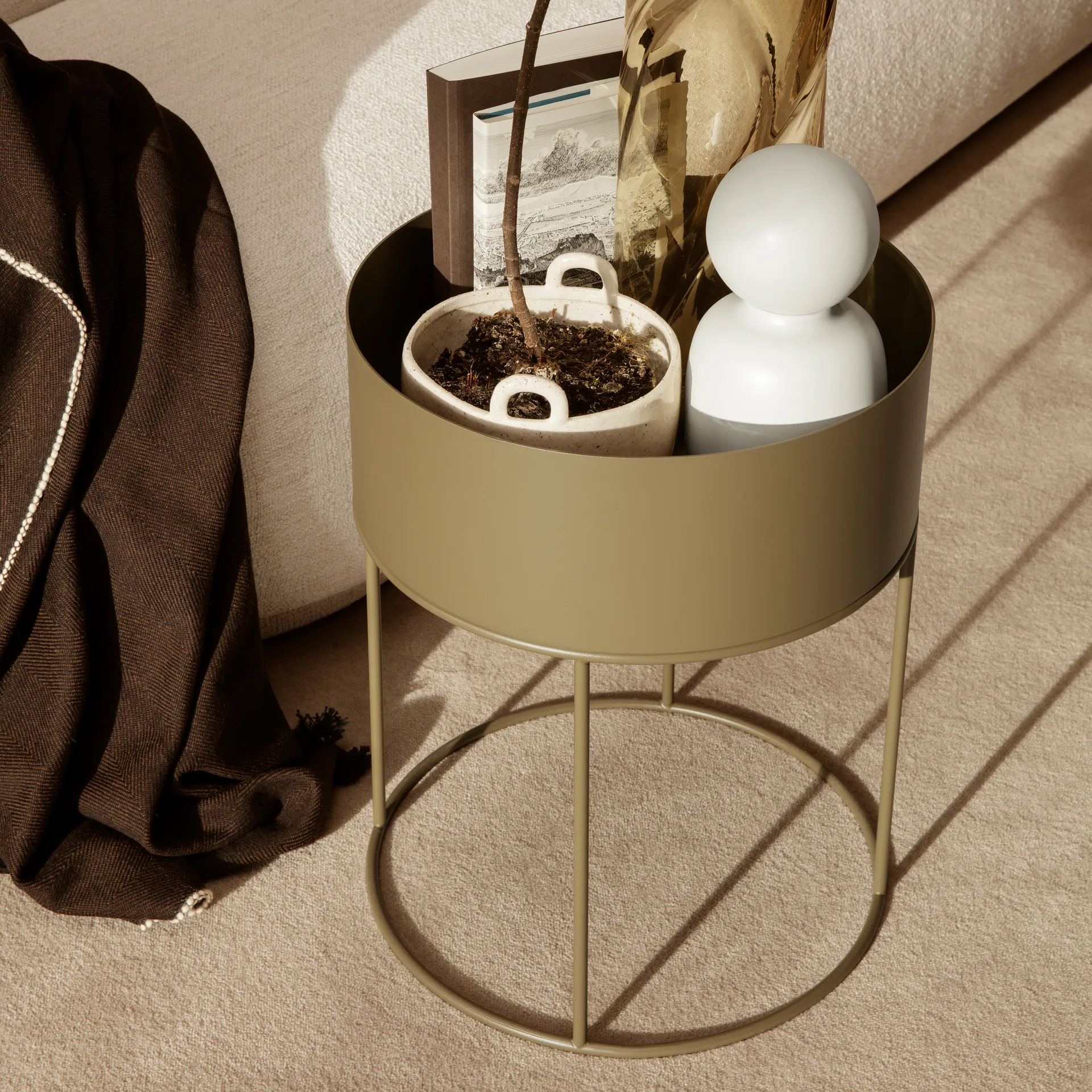 Ferm Living plant box round, olive Ferm Living