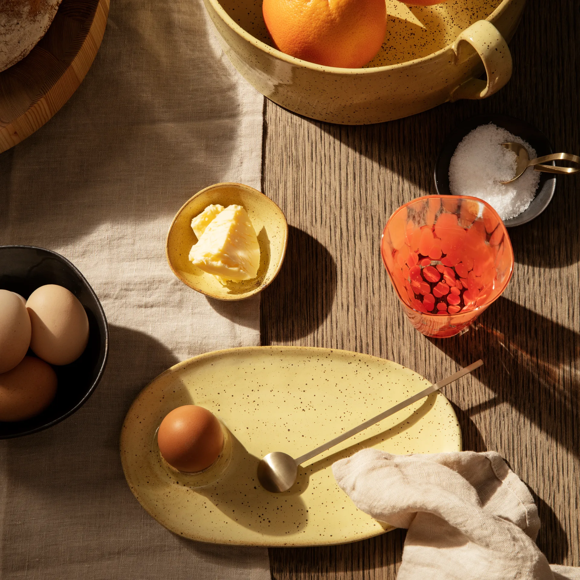 Flow bowl 9 cm, yellow-speckled Ferm Living