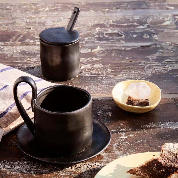 Flow mug 36 cl, black Ferm Living