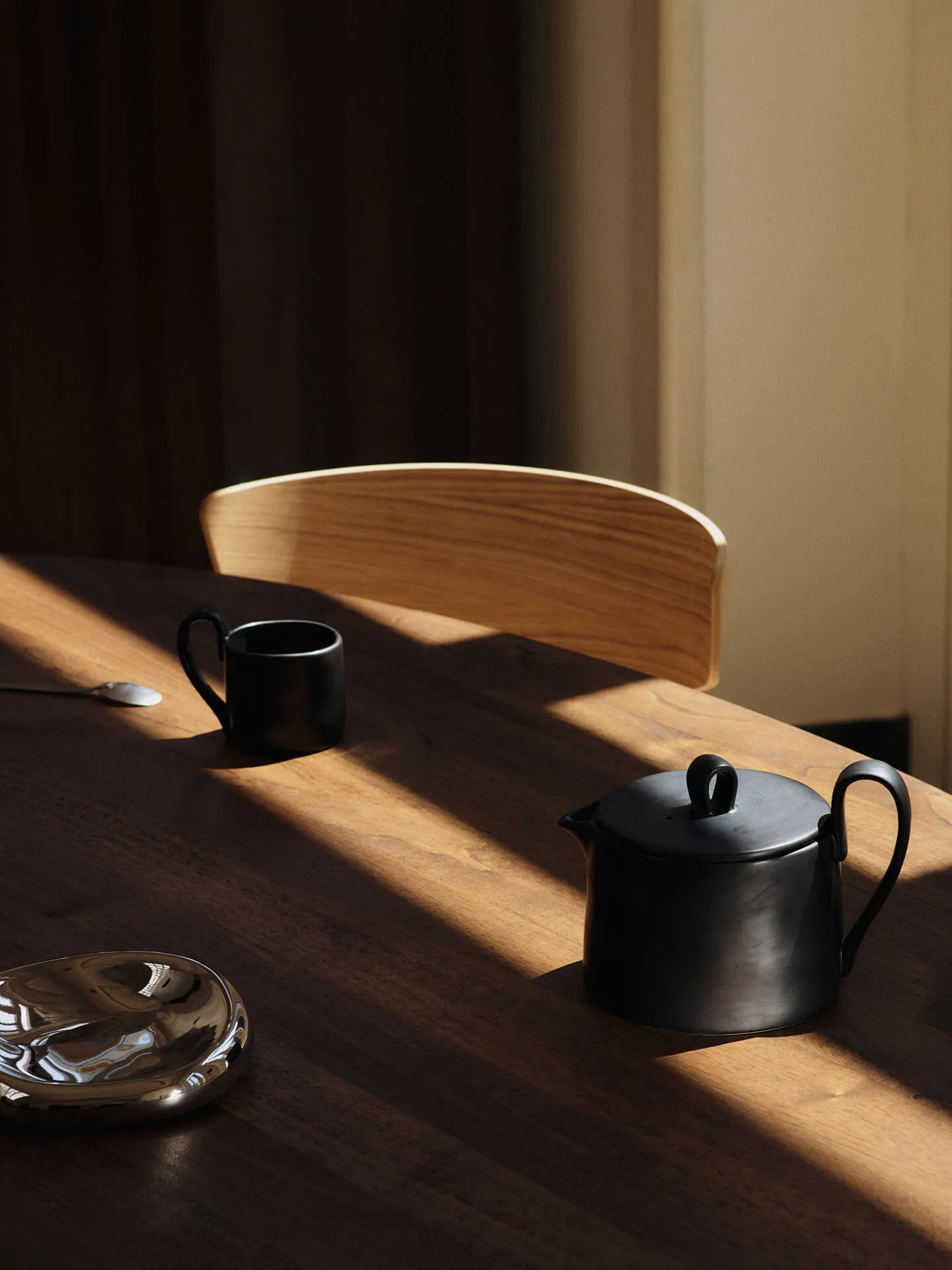 Flow teapot 1.5 L, Black Ferm Living