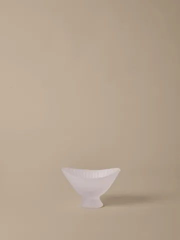 Fountain bowl 19 cm - Frosted - Ferm Living