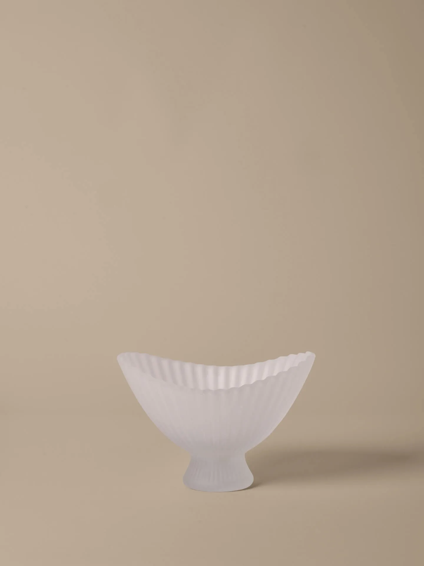 Fountain bowl 28 cm, Frosted Ferm Living