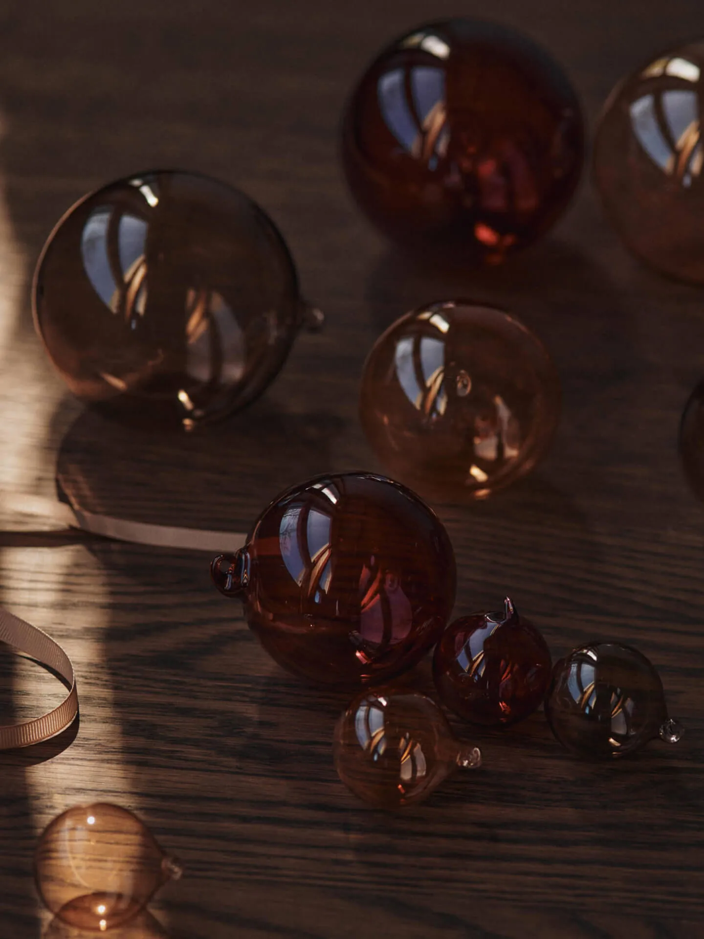 Glass bauble Christmas ornaments L Ø10 cm 3 pieces, Roseate Translucent Ferm Living