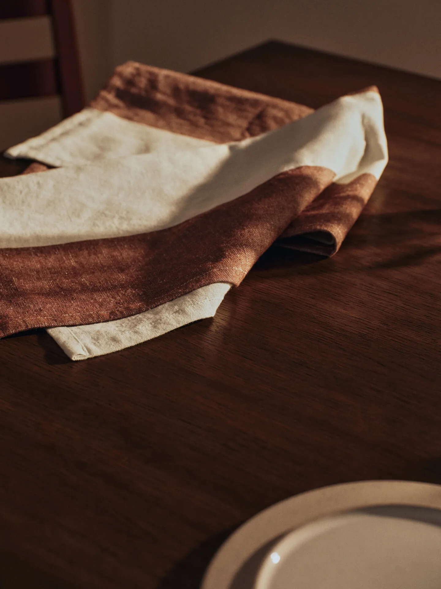 Hale kitchen towel 50x70 cm, Chestnut-frosted lime Ferm Living