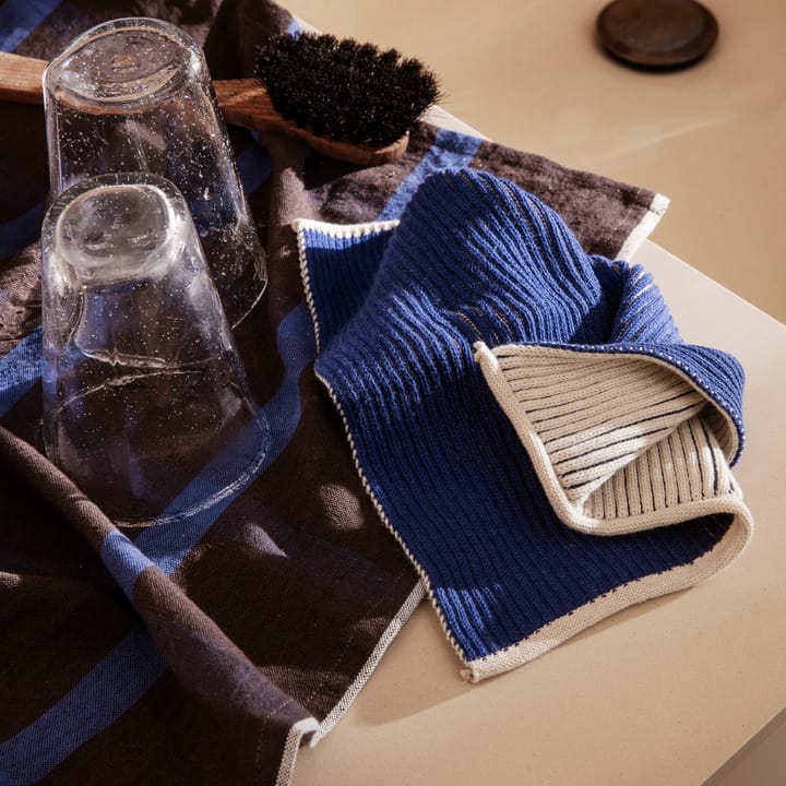 Hale kitchen towel 50x70 cm, Chocolate-bright blue Ferm Living