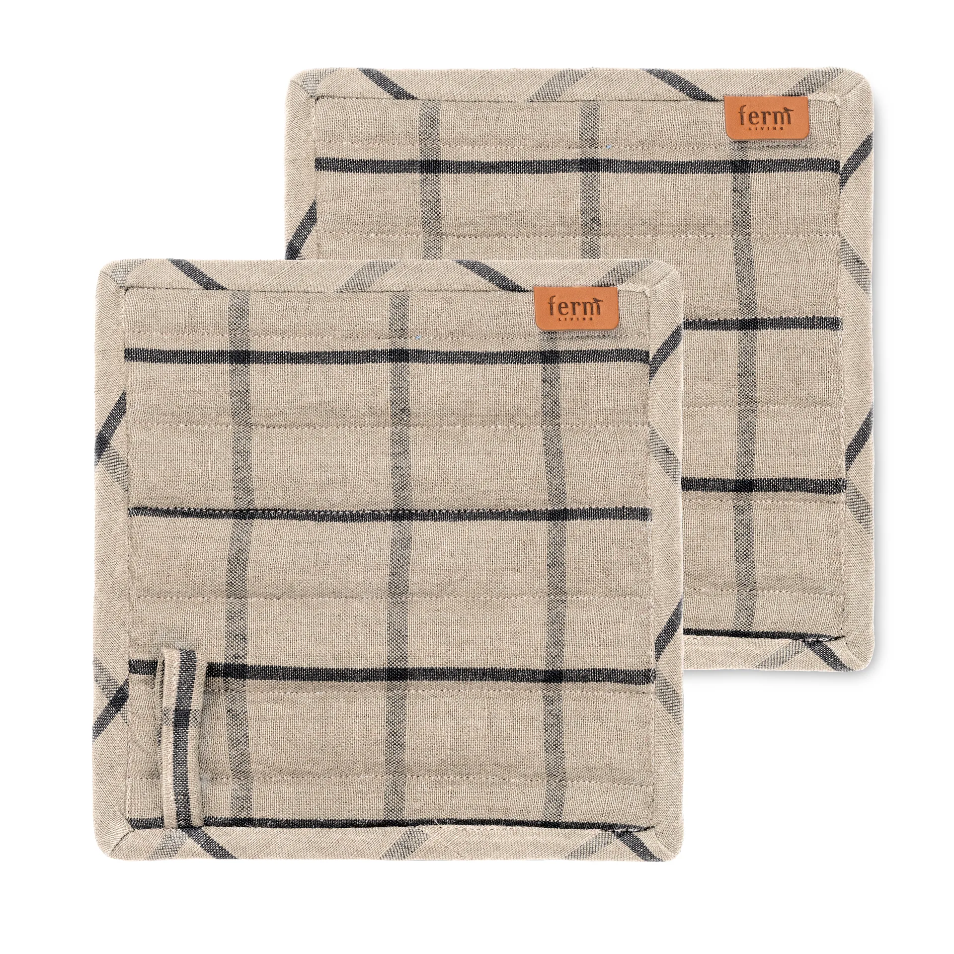 Hale oven mitt 2-pack, sand-black Ferm Living