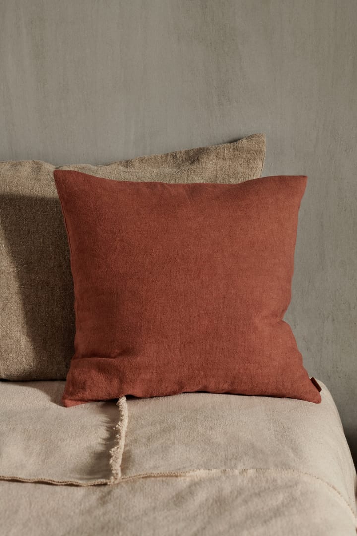 Heavy Linen cushion 50x50 cm - Berry Red - ferm LIVING