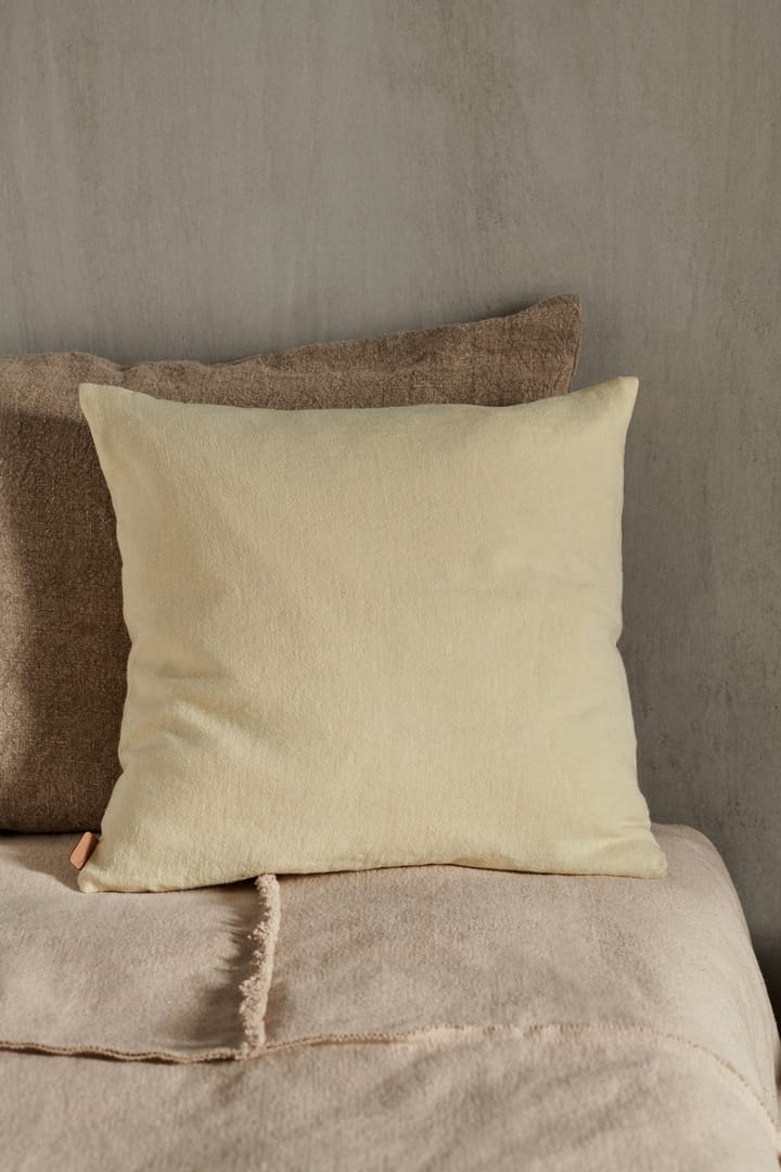 Heavy Linen cushion 50x50 cm - Lemon - ferm LIVING
