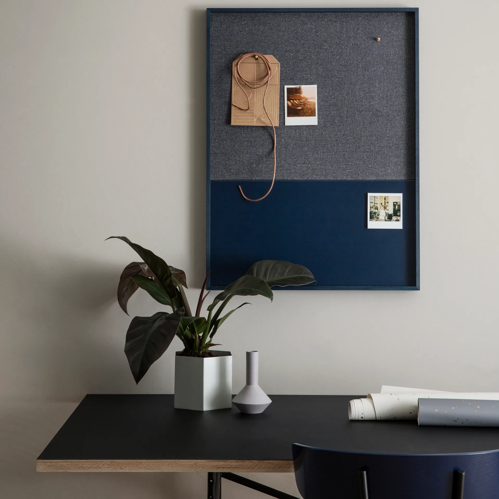Hexagon flower pot grey, extra large Ferm Living