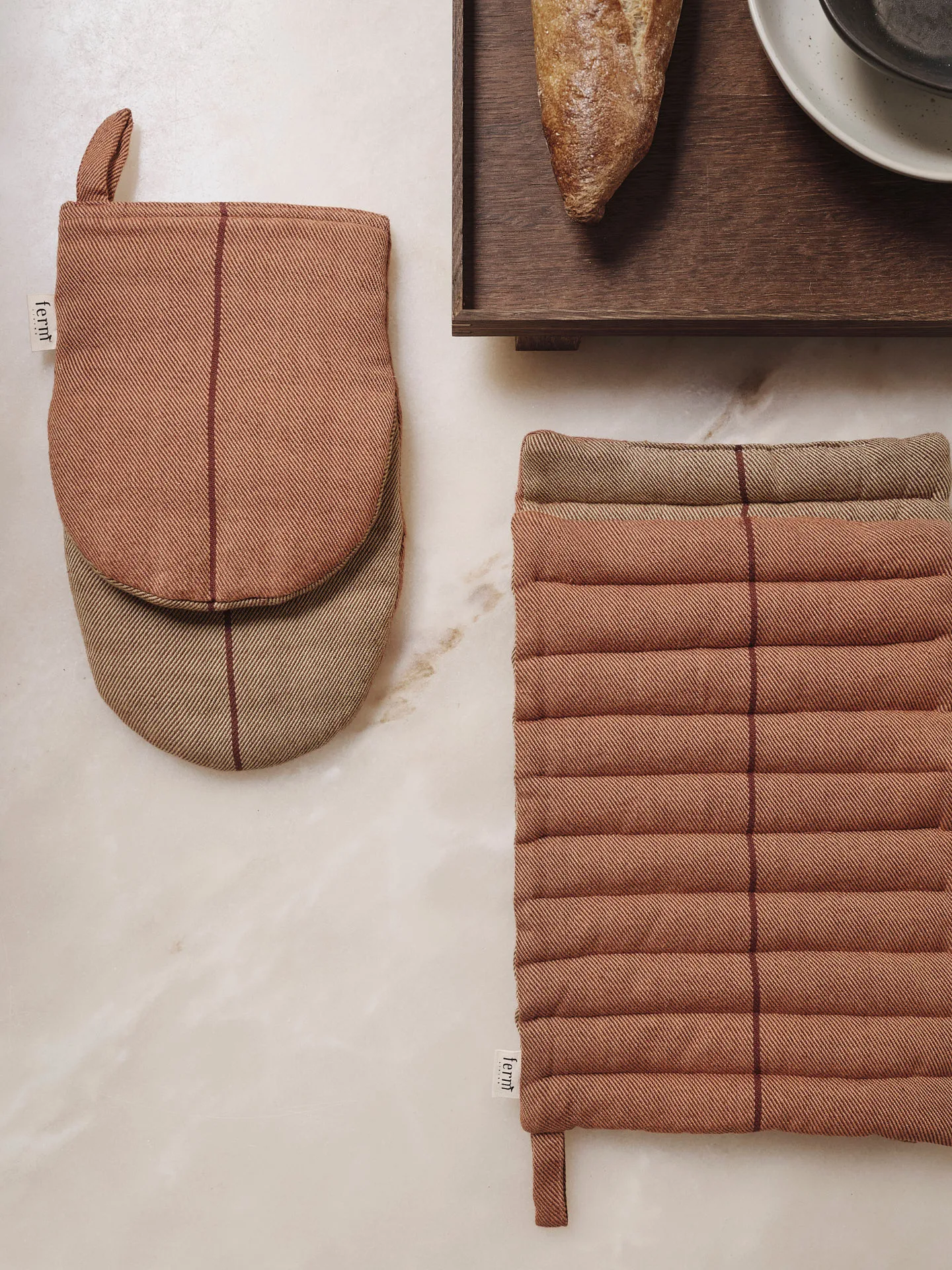 Ito oven glove, Hazel Ferm Living