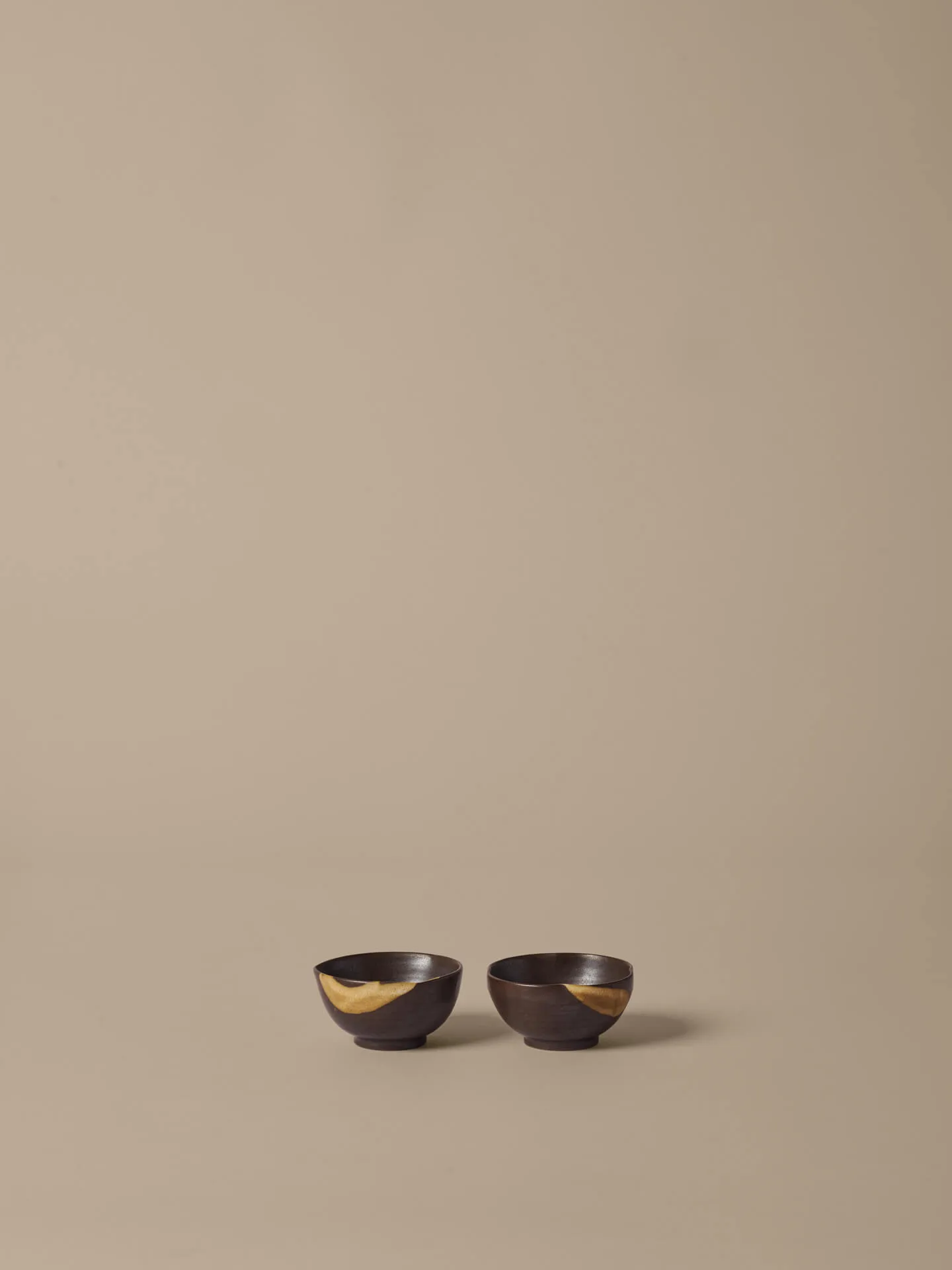 Koyo bowl 2-pack, Dark brown-buff, Ø8.5x4.5 cm Ferm Living