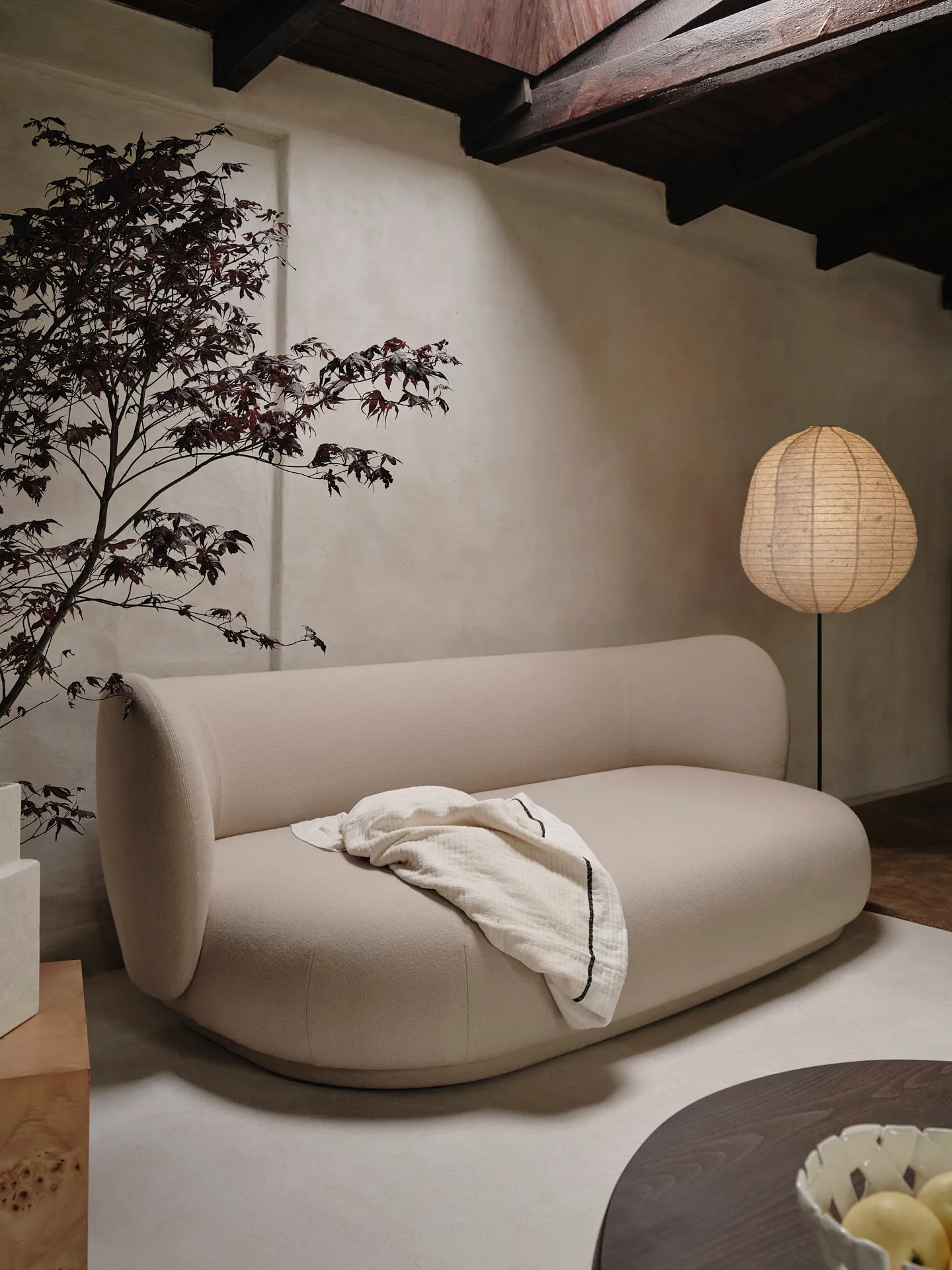 Kurbis floor lamp high, Natural-black Ferm Living