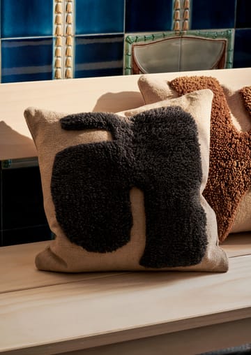 Lay cushion 50x50 cm - Sand / Dark Brown - ferm LIVING