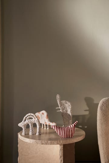 Mumbo sculpture 14,5x18,5 cm - White-blue - Ferm Living