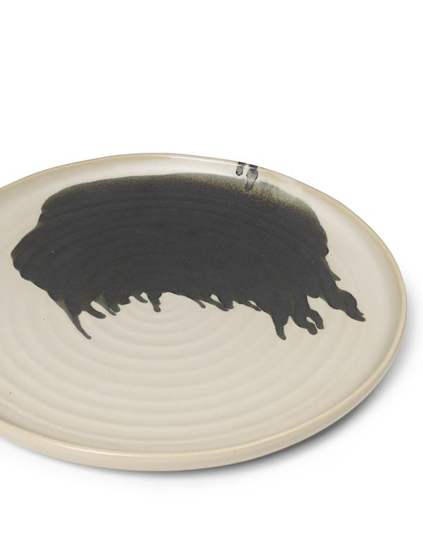 Omhu Centrepiece serving plate ⌀36 cm - off white-charcoal - ferm LIVING