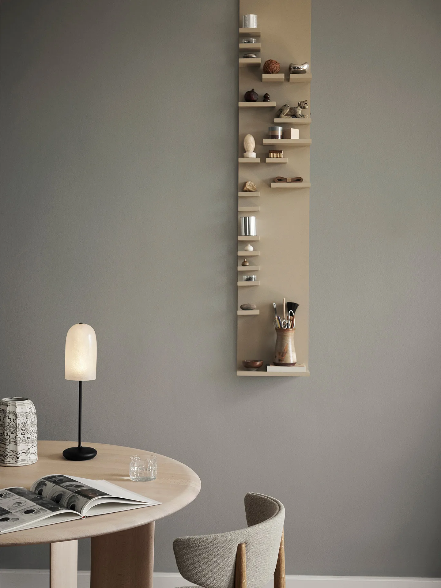 Parade wall-mounted shelf 140 cm, Cashmere Ferm Living