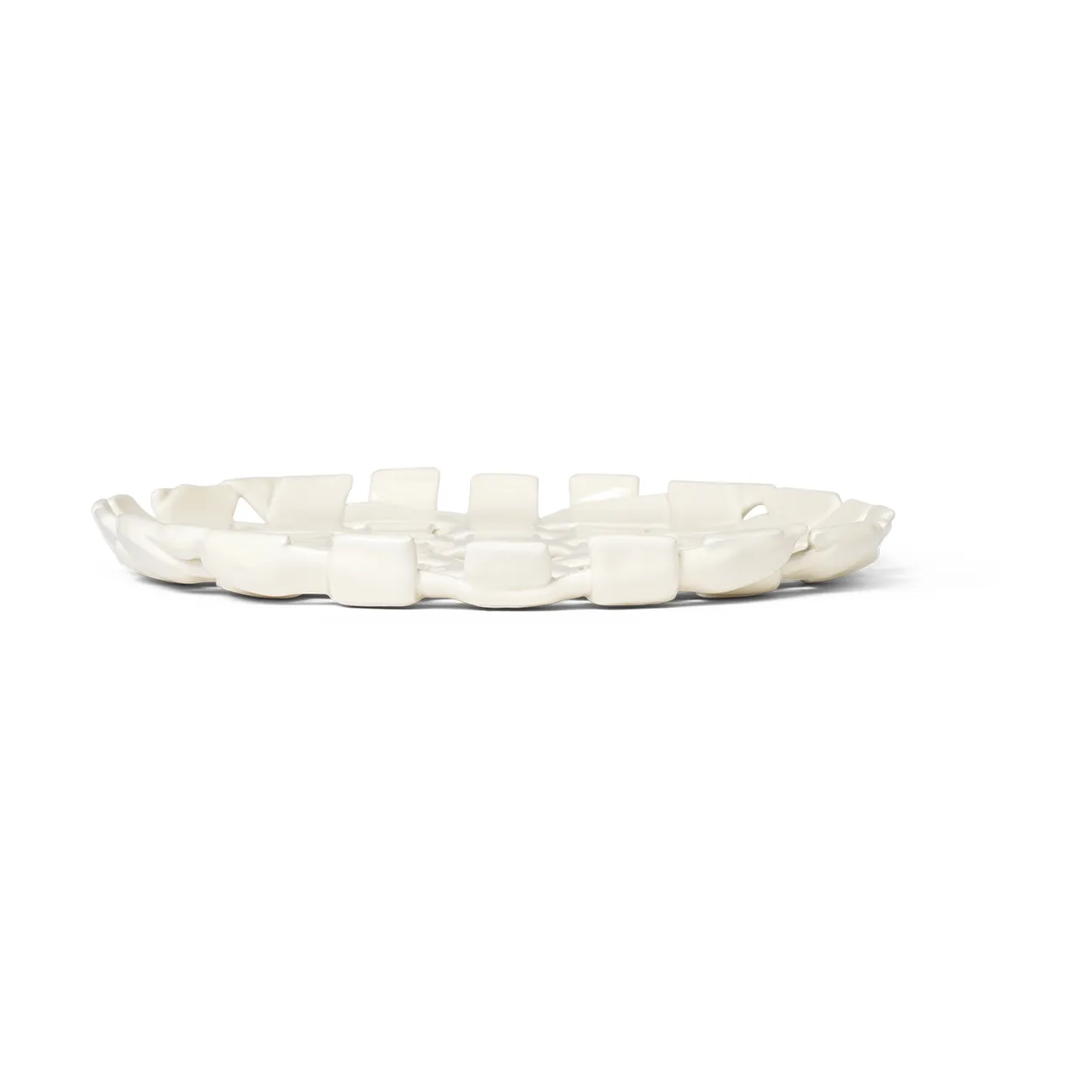 Ferm Living Plait plate o30 cm Off white | Scandinavian Design | Serving platters & dishes | White