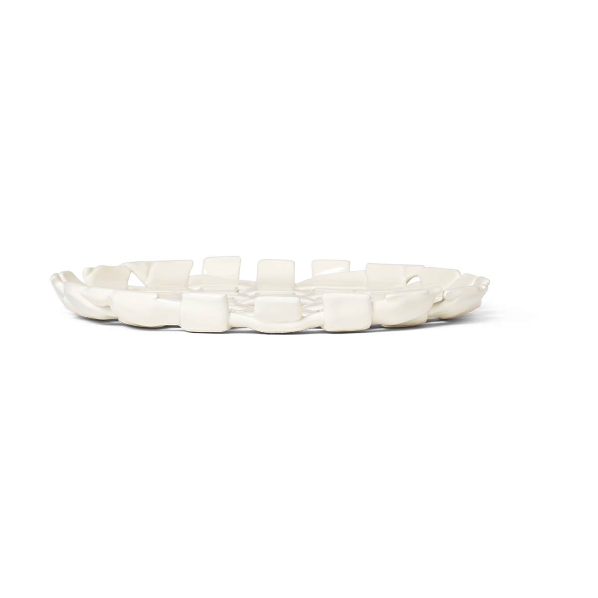 Ferm Living Plait plate o30 cm Off white | Scandinavian Design | Serving platters & dishes | White