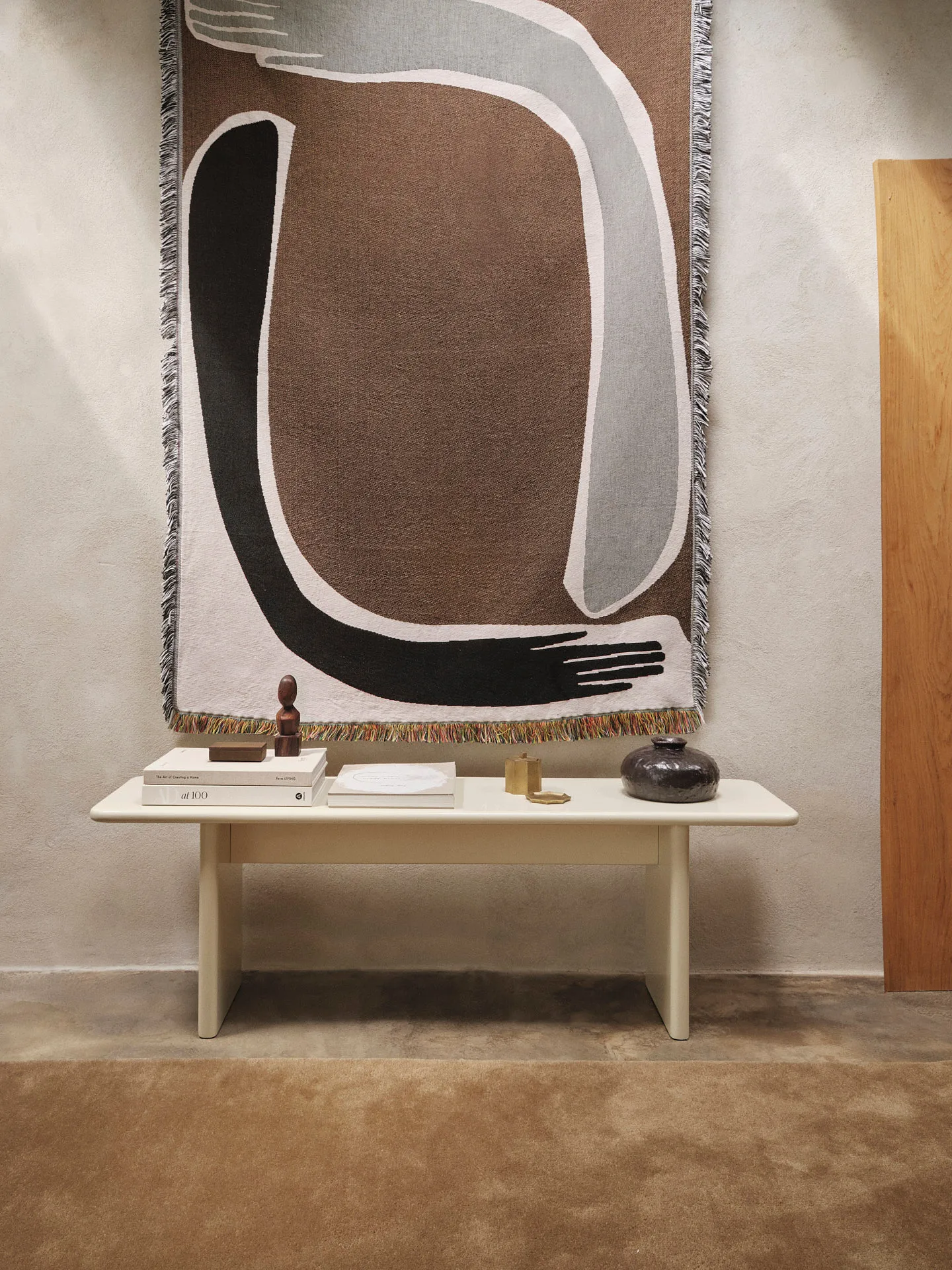 Pose Tapestry throw 120x170 cm, Coffee Ferm Living