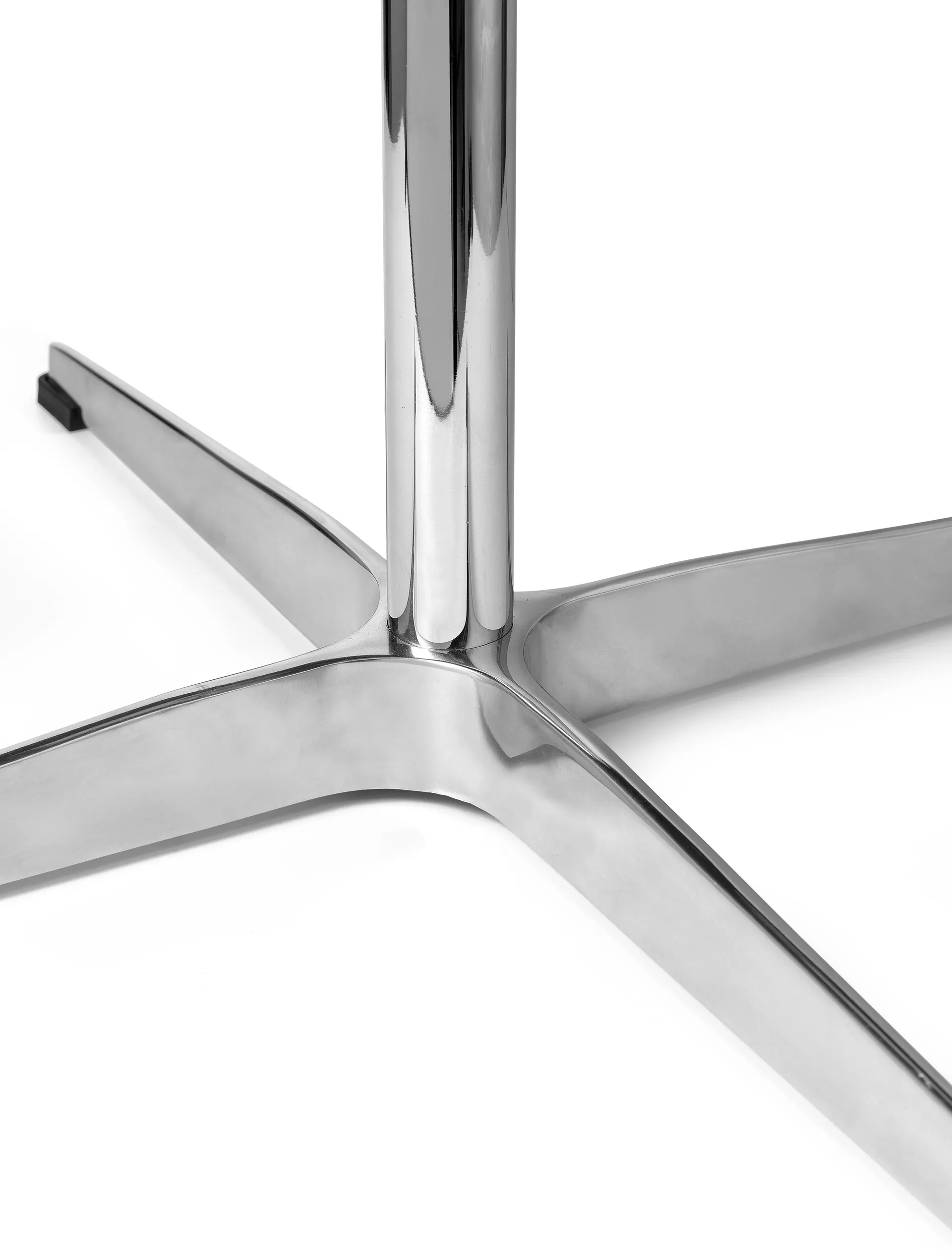 Rico swivel dining chair - bouclé, Off-white Ferm Living