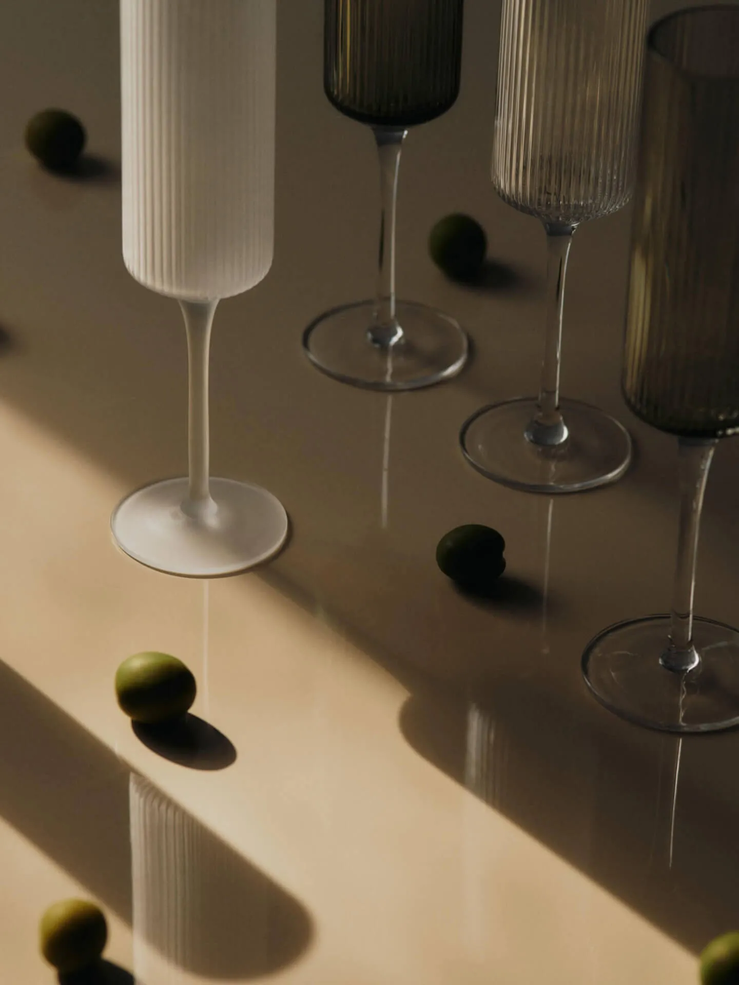 Ripple Champagne flutes champagne glasses 15 cl 2-pack, Smoked Grey Ferm Living