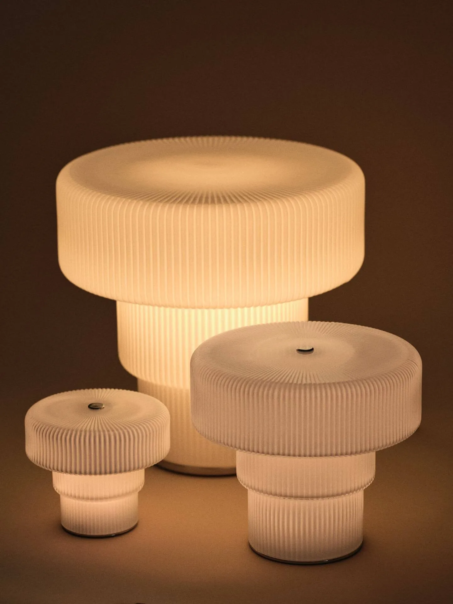 Ripple table lamp, White, Ø28x28 cm Ferm Living