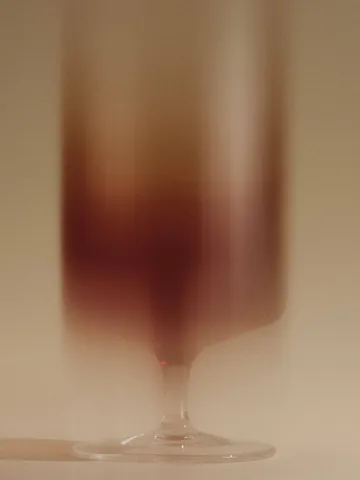 Ripple wine glass 2-pack - Blush - Ferm Living