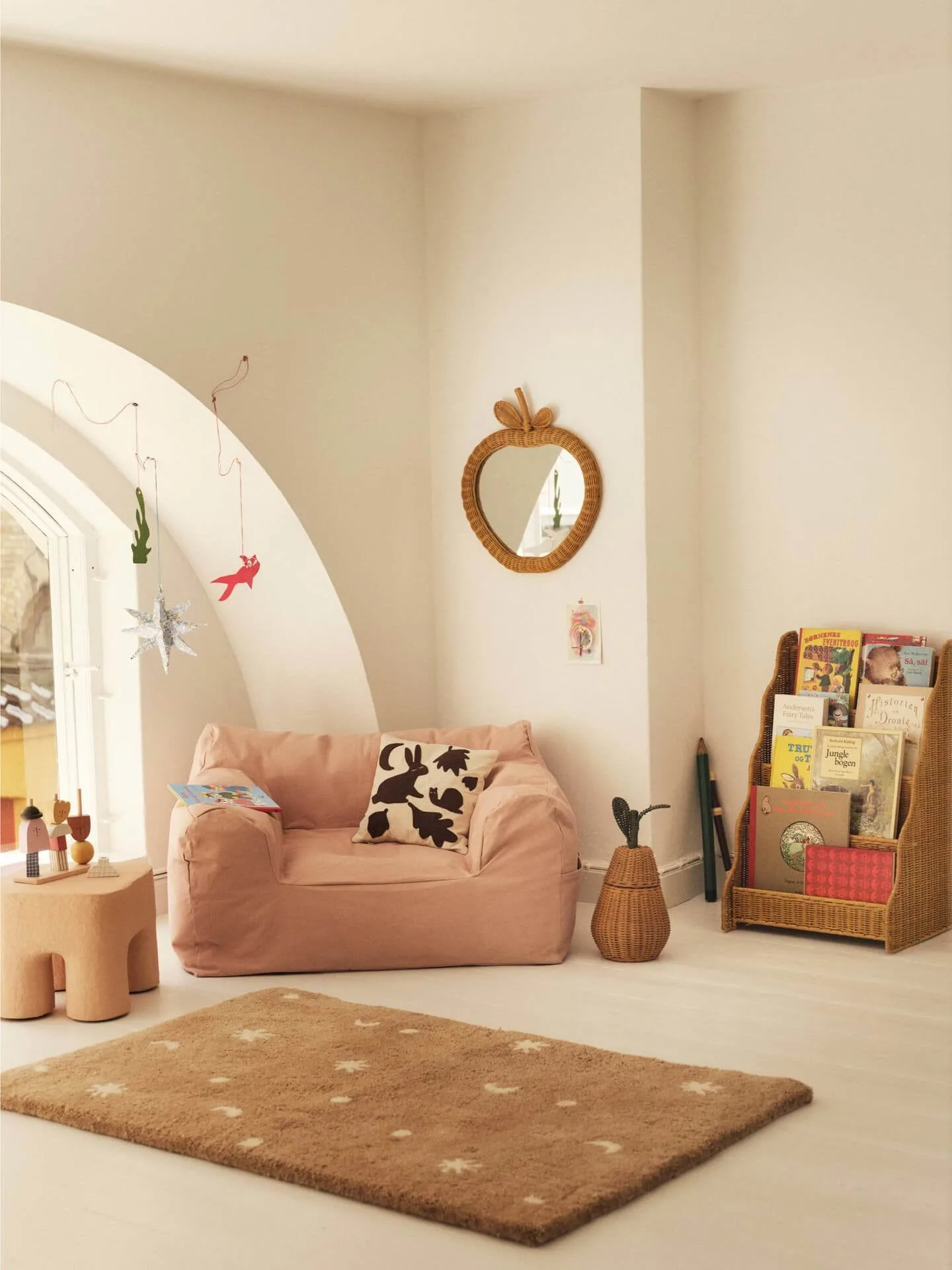 Rivan display bookcase, Natural, 42x35x65 cm Ferm Living