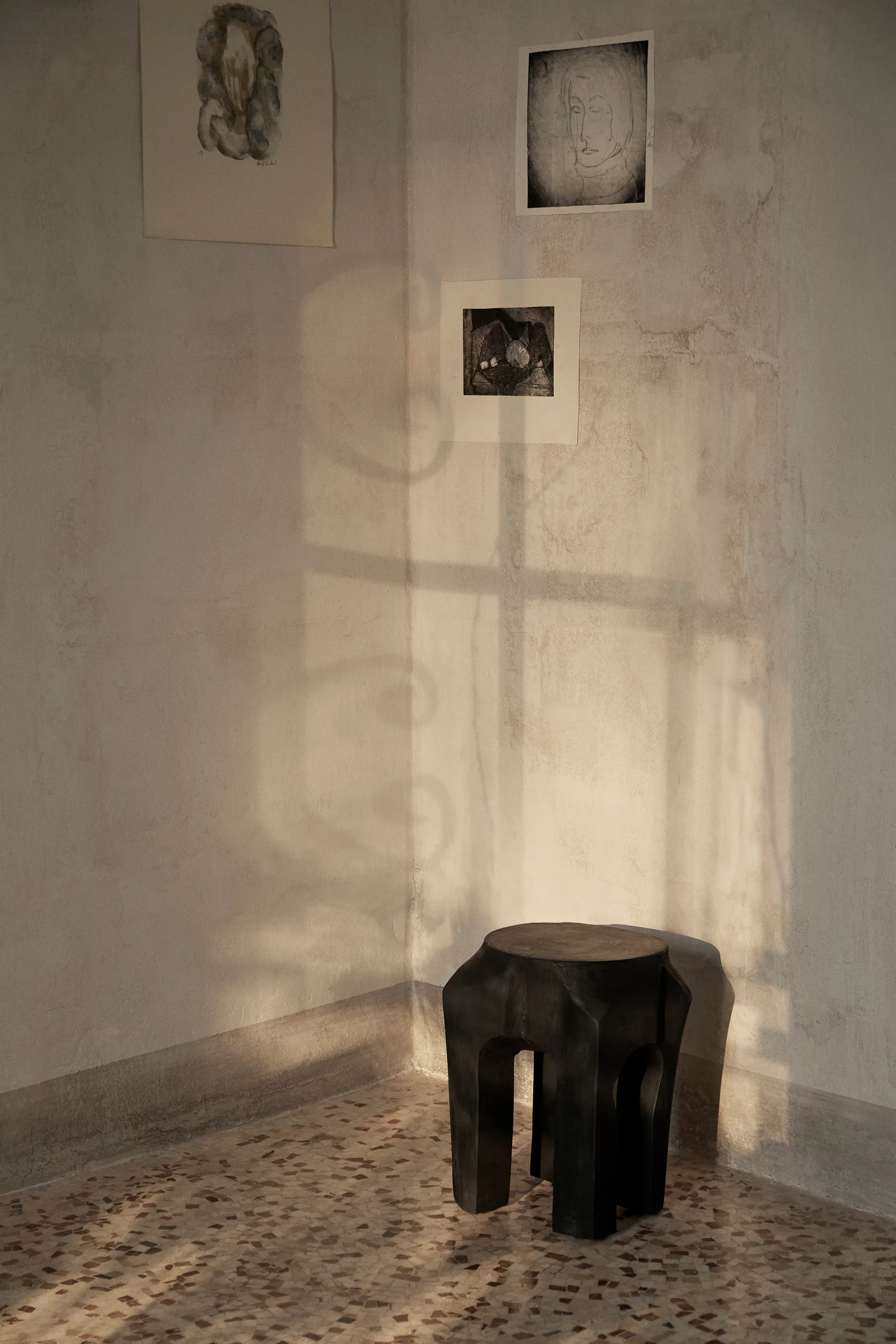 Root stool Ø30x40 cm, Black stained Ferm Living