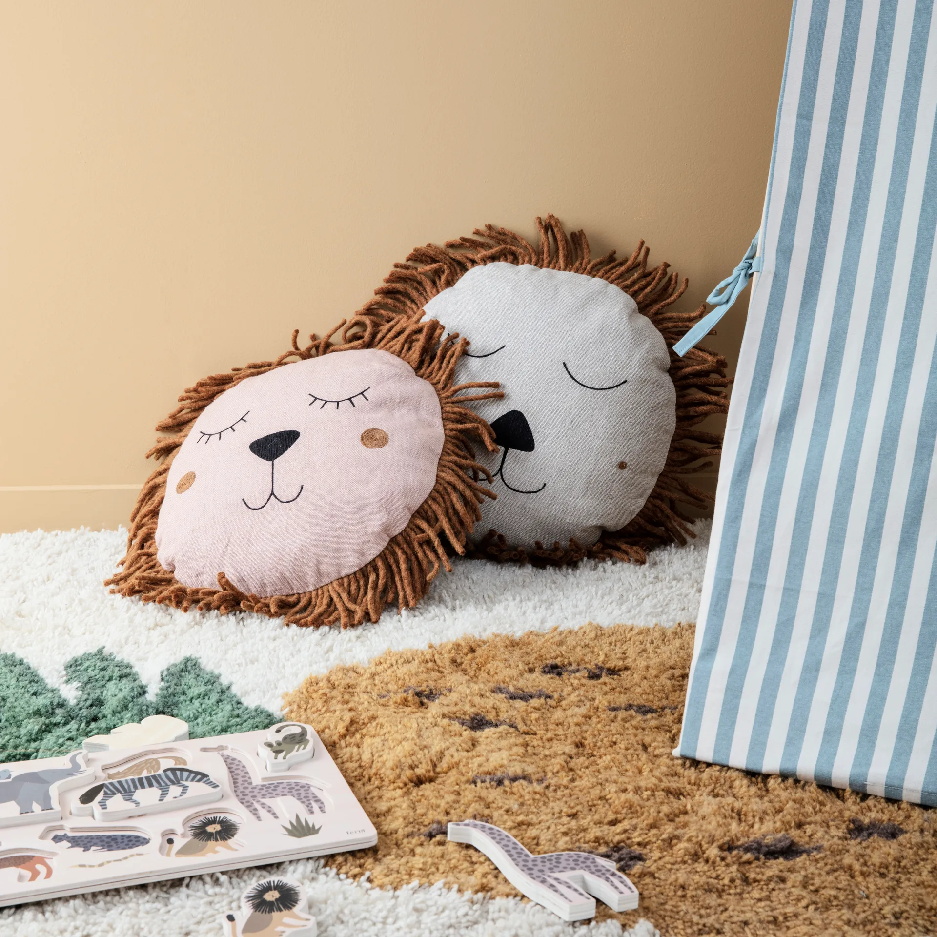 Safari cushion lion, natural Ferm Living
